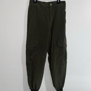 NWT ZARA OLIVE JOGGERS WITH POCKETS SIZE XS